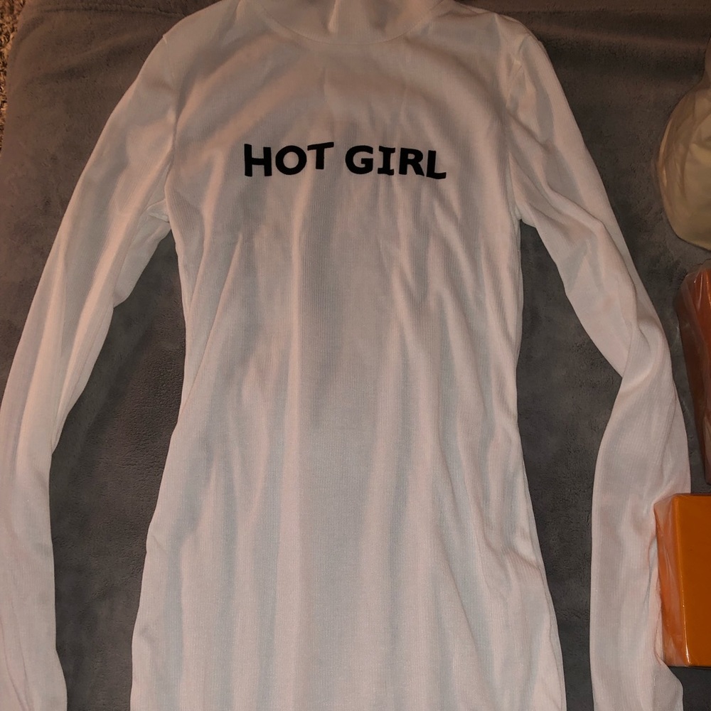 White long sleeve dress